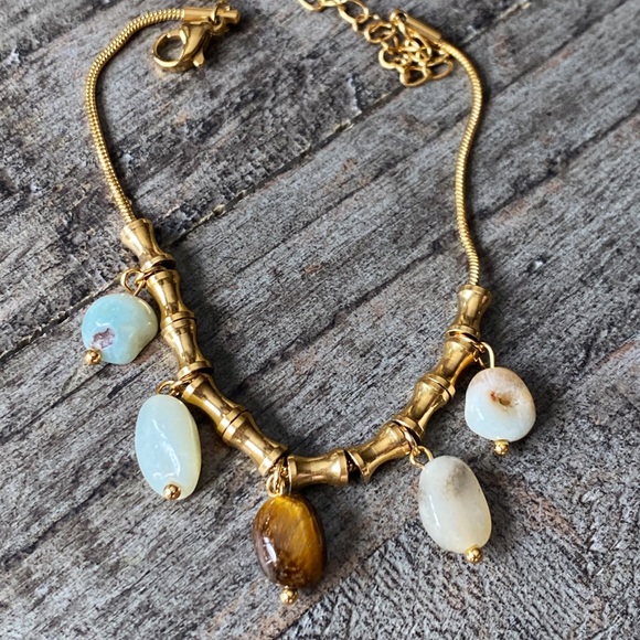 NEW Gold & Polished Stone Beaded Bracelet - Picture 4 of 7